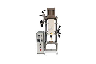 空圧微量混練射出成形機